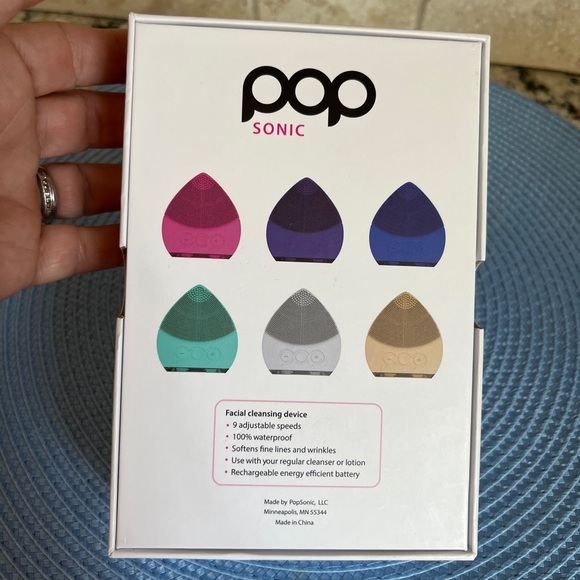 Never Used Pop Sonic Leaflet to Cleanse, Smooth, Rejuvenate. Electronic Facial - Picture 6 of 6